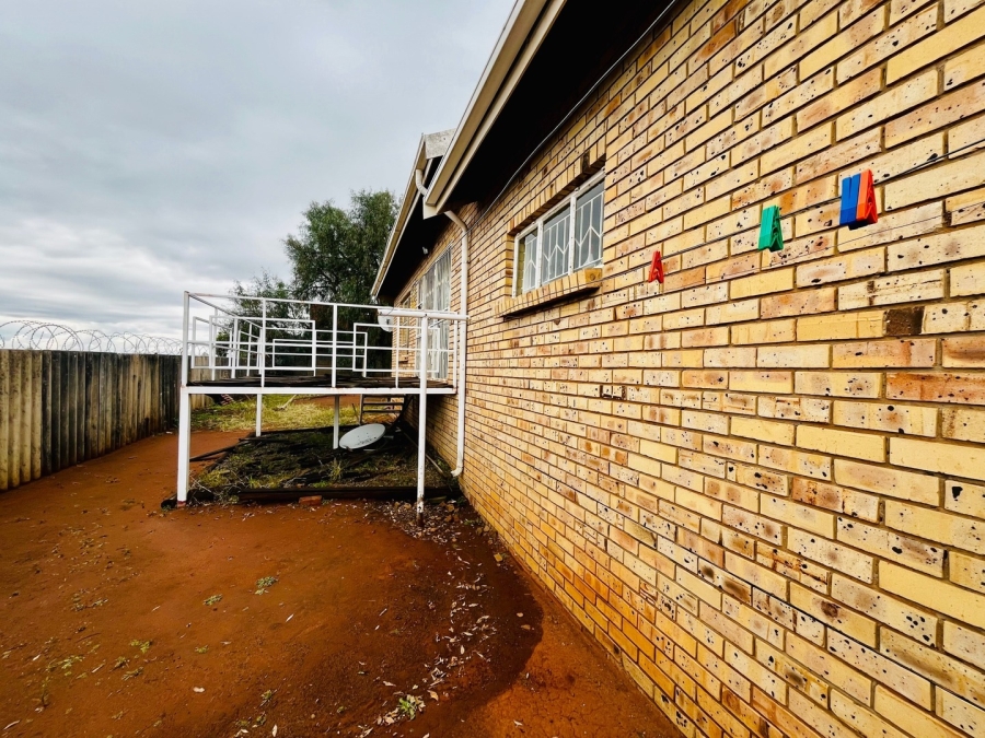 3 Bedroom Property for Sale in Universitas Ridge Free State